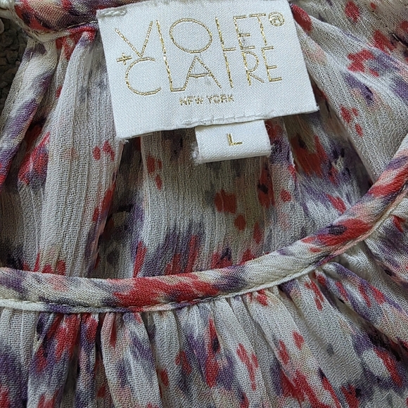 Violet & Claire Sheer Floral Top, Size Large - Picture 7 of 7